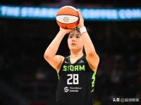 半岛体育入口-主帅狂赞李月汝:聪明+卡位意识佳内线潜力未完全开发