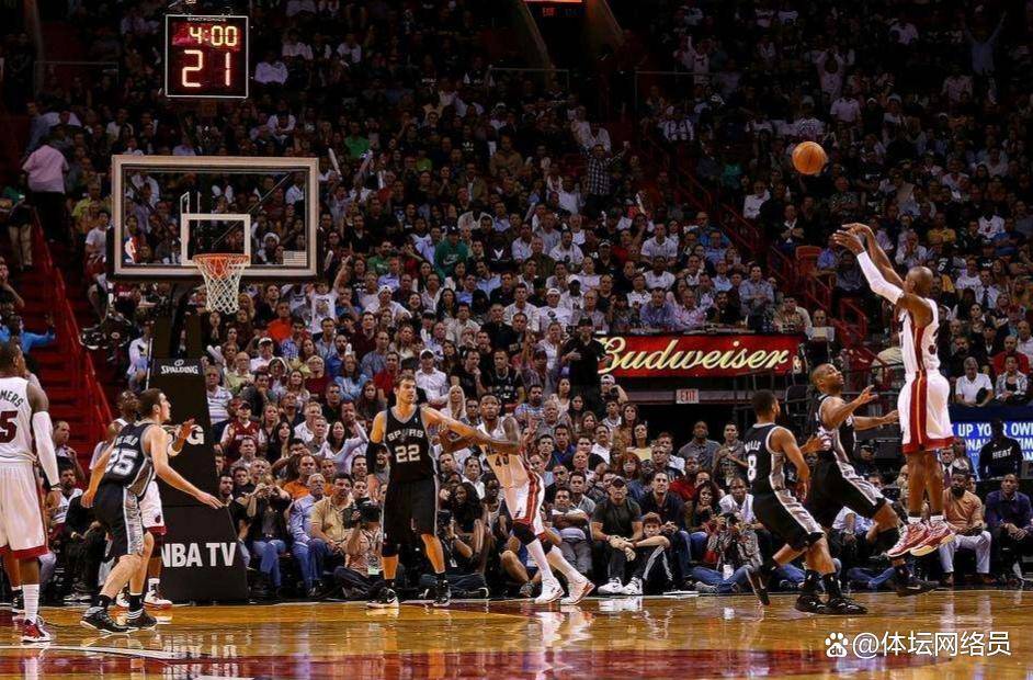 从三巨头到全民公敌！雷阿伦用1记三分，炸穿NBA残酷的兄弟情！