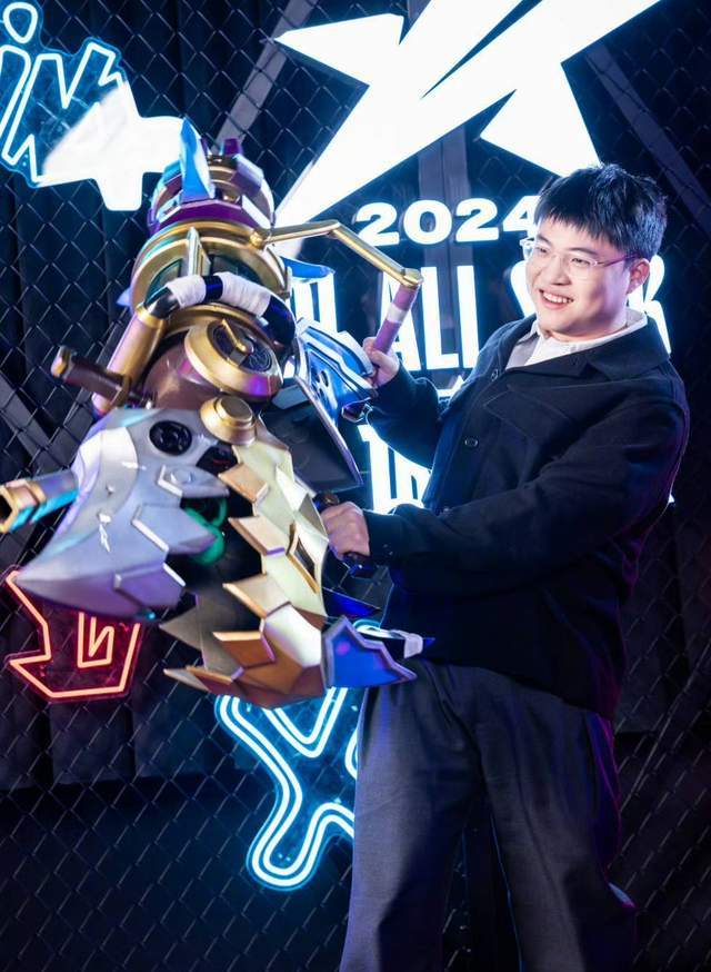 LOL名人堂不按赛区轮换！Knight谈石油杯目标：碾碎别人的牌子的简单介绍