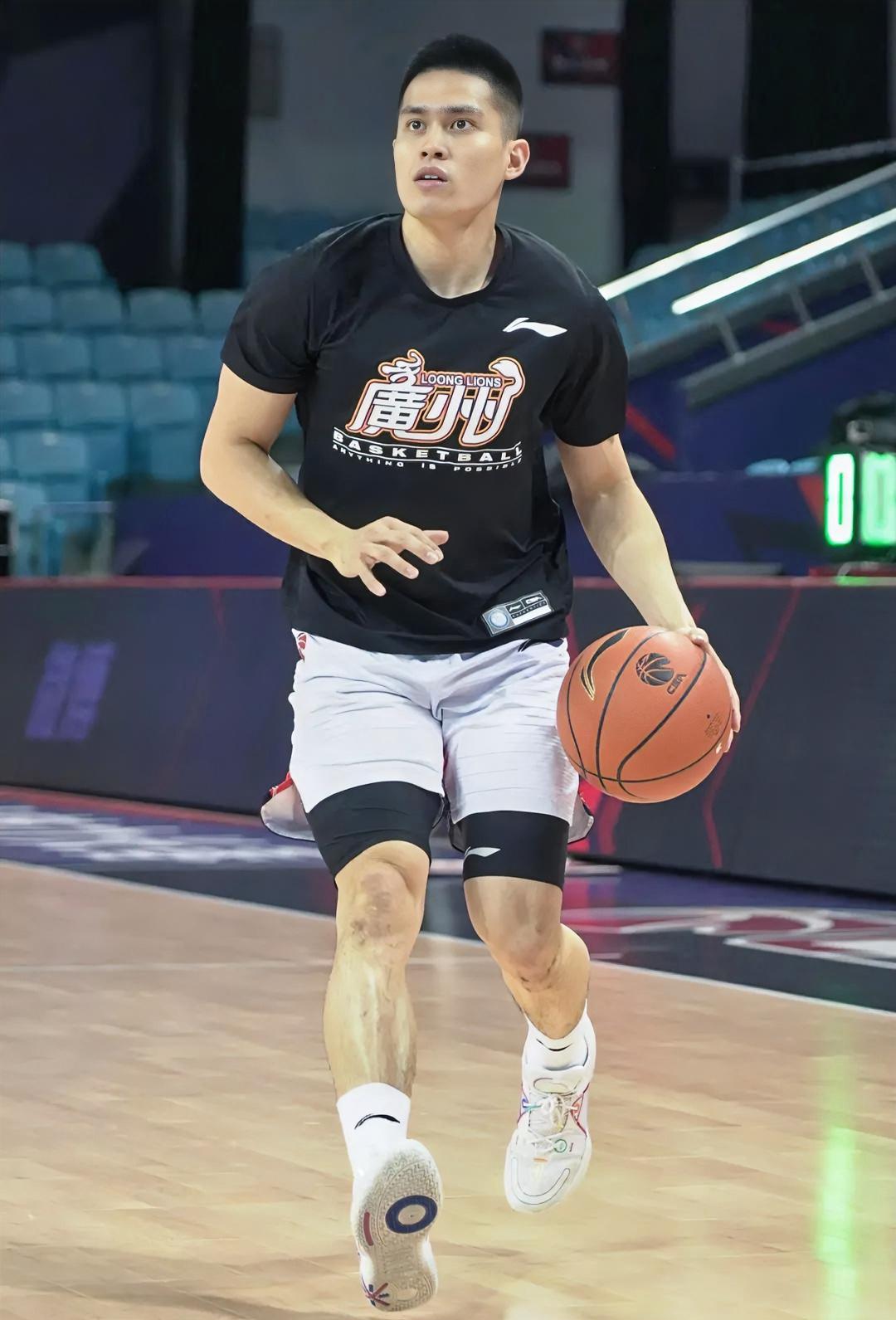 FIBA更新中国台北男篮亚洲杯名单：陈盈骏&刘铮&林庭谦在列的简单介绍