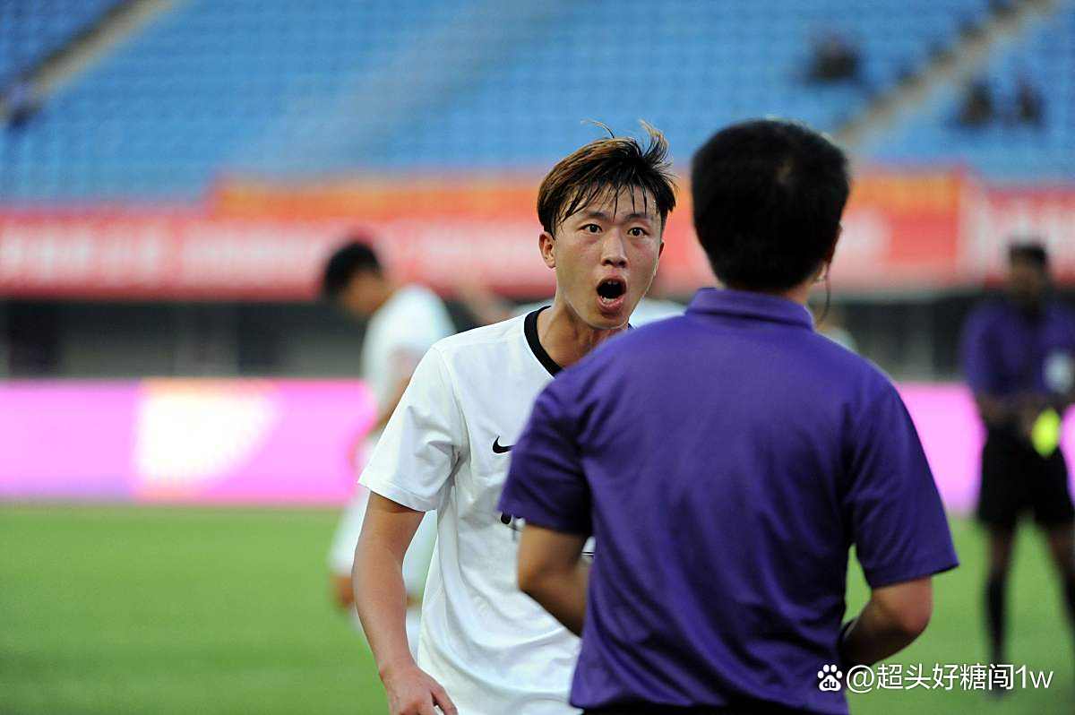 李玮锋评国足海参风波：成绩低迷致舆论压力