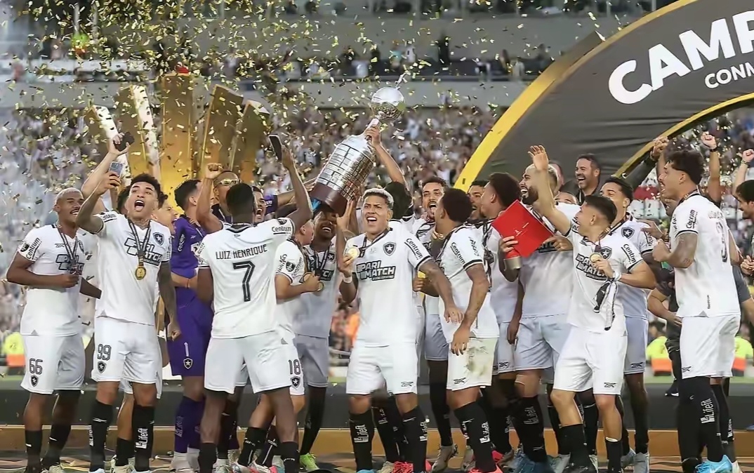 包含4-0，完爆！世俱杯夺冠热门诞生！皇马苦吞4球淘的词条
