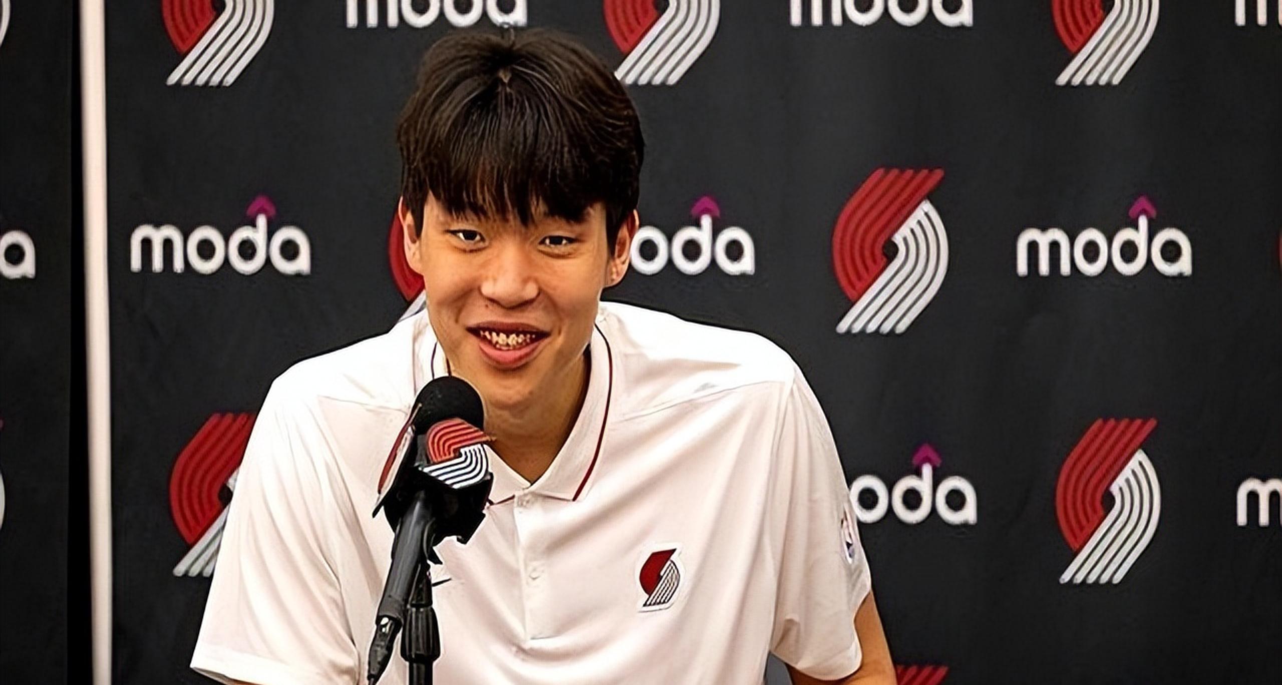 杨瀚森对比NBA和CBA身体对抗：这边比较文明的简单介绍