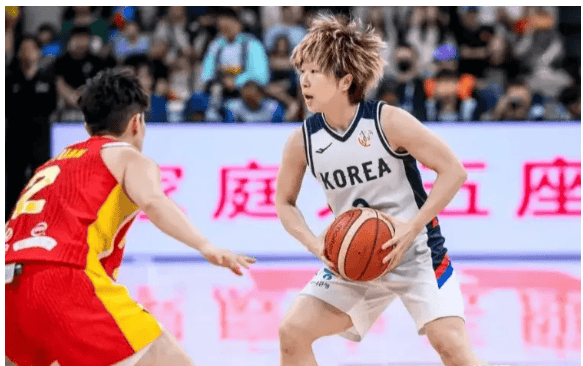包含黄蜂队阵容变动凸显，新星崭露头角成球队亮点的词条
