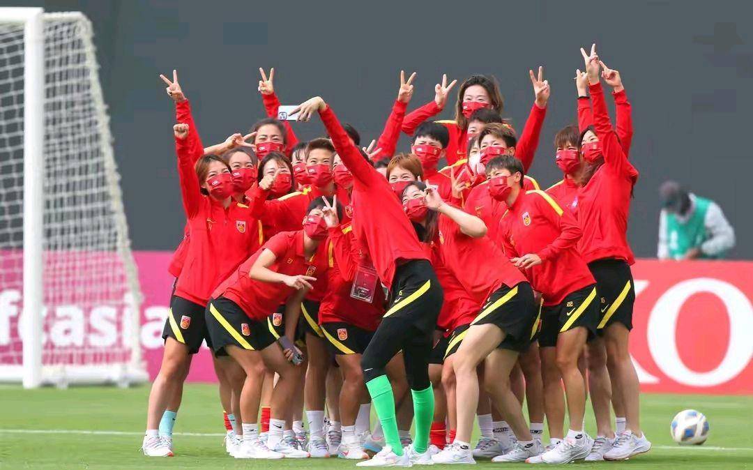 中国女足取得重要胜利，势头强劲