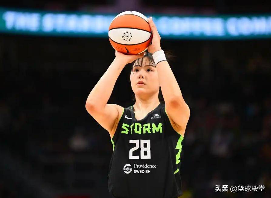 主帅狂赞李月汝:聪明+卡位意识佳内线潜力未完全开发