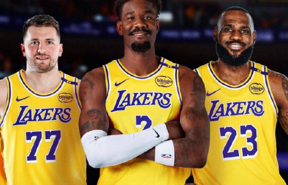 包含艾顿来了!詹姆斯与九位状元同队创NBA历史之最的词条